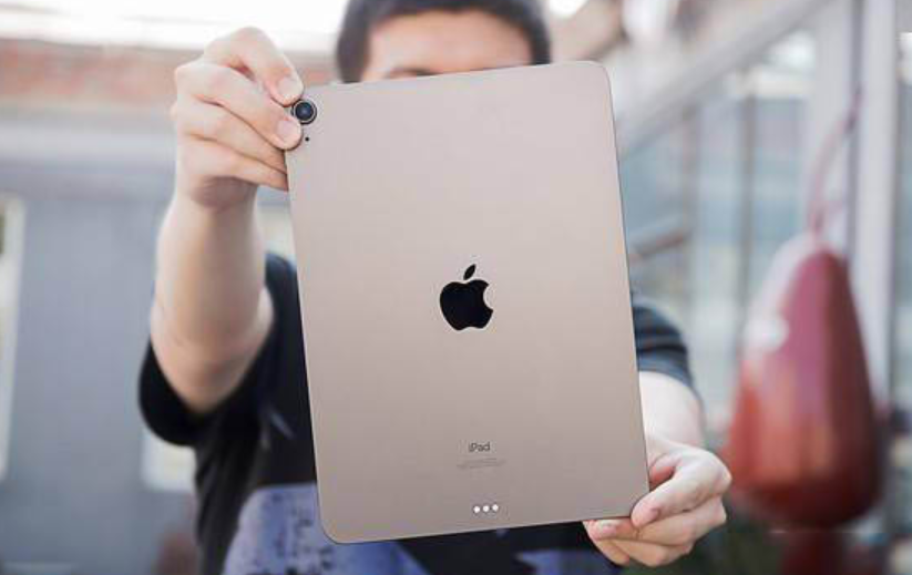 福田区iPad Air4换电池维点分享iPad Air4评测多少分以及iPad Air4怎么样